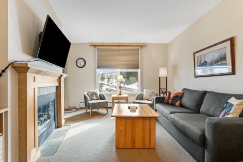 Stratton Mountain Casa | Long Trail House 368