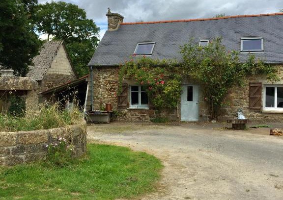 Rostrenen Casa | Longere au dessus de l' écluse 152