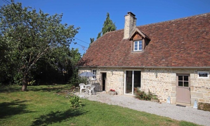 Colombiers Casa | Longere Normande - Laure Room