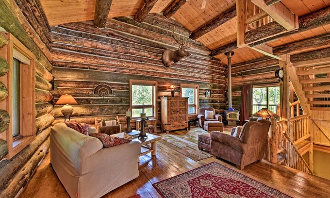 Almont Cabina | Longhorn Ranch Cabin w/ Hot Tub, Large Deck and Stunning Views!