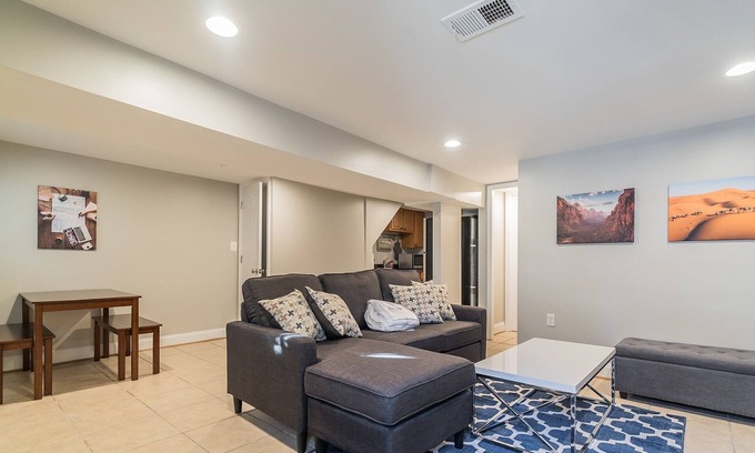 Park View Apartamento | Longterm DC Apartment | English Basement