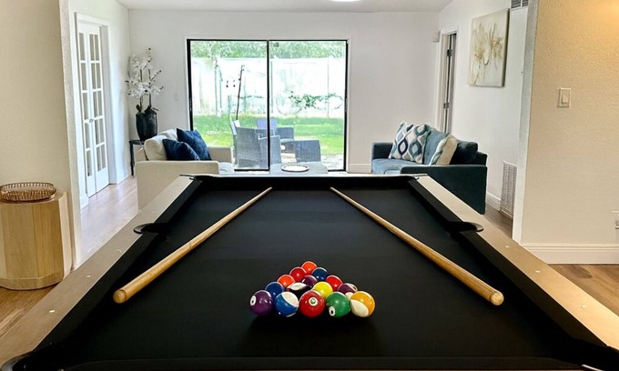 Longwood Casa | Longwood Getaway with Pool Table, BBQ Grill & Outdoor Space!