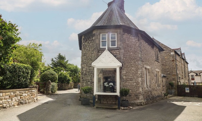Kirkby Lonsdale Cabaña | LONSDALE COTTAGE, family friendly, with open fire in Kirkby Lonsdale