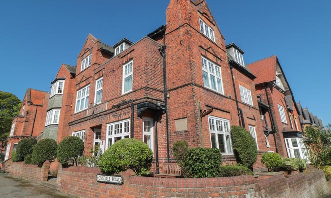 South Cliff Casa | Lonsdale Villa