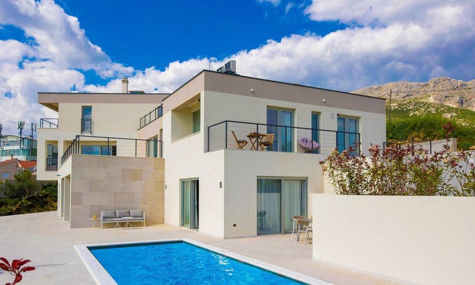 Zrnovnica Casa | Alojamiento de 3 habitaciones en Zrnovnica