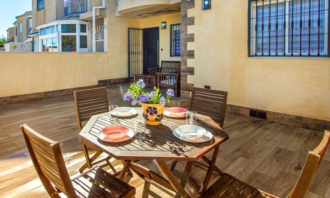 La Siesta Casa | Look forward to a relaxing holiday in this holiday home with sun terrace!