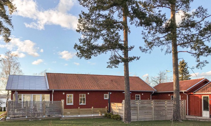 Molltorp Casa | Alojamiento de 3 habitaciones en Mölltorp