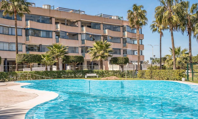 Almerimar Apartamento | Look forward to an unforgettable time with the family in this beautiful vacation home with pool acce