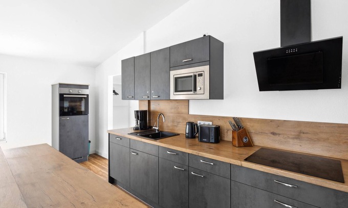 Benneckenstein Apartamento | Look forward to a wonderful break in this luxurious vacation apartment close to lots of activities.