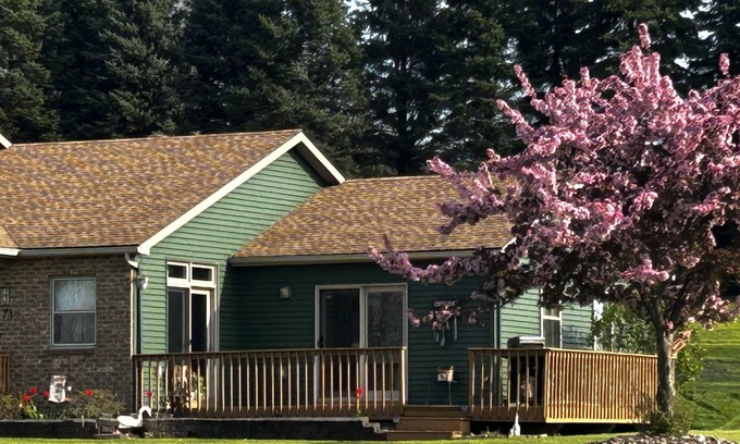 Brockport Casa | looking for a beautiful place to stay. So close to everything yet so private