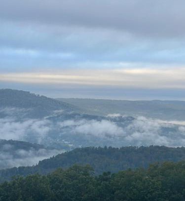 Trenton Casa | Lookout Mtn cabin with a view
