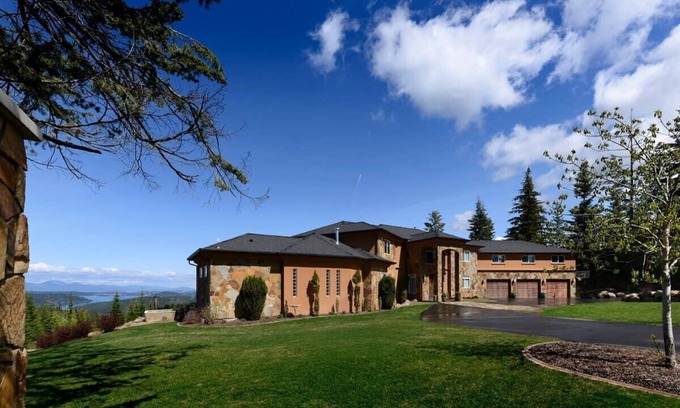 Harrison Casa | Gotham Pointe | Casa de ensueño espectacular en la cima de la montaña