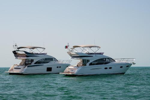 Dubai Marina Alquiler De Eote | LOOP Yachts Rental