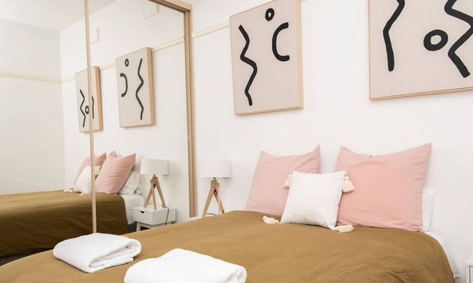 Orange Casa | Lords Cottage | Charming CBD Home, Pet Friendly