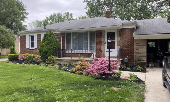 Avon Casa | Lorie house Avon ohio