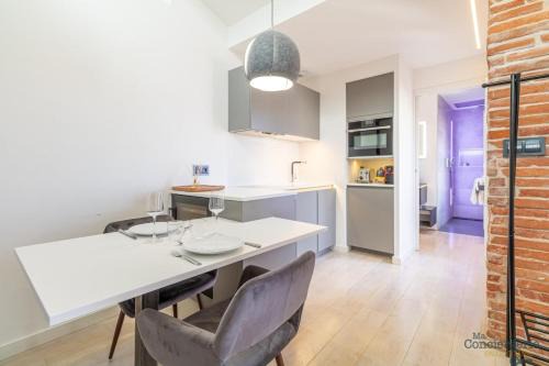 Toulouse City-Centre Apartamento | Lorraine - Vue St-Sernin - Hypercentre - Capitole