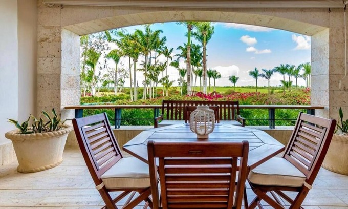 Los Altos Apartamento | Los Altos Casa de Campo perfect vacation 2 bedroom apartment with golf view