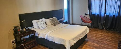 Ekurhuleni Casa | Los Angeles Lakefield guesthouse