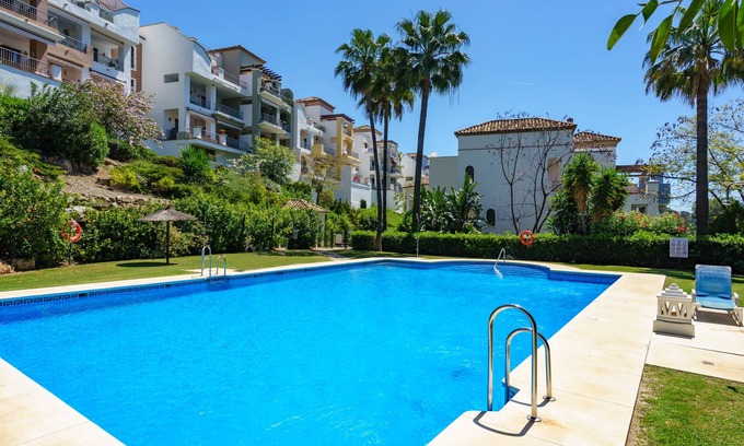 Benahavis Apartamento | Los Arqueros Golf Views by Lica Homes