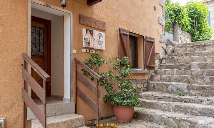 Hoyos del Espino Hotel | Los Navazuelos
