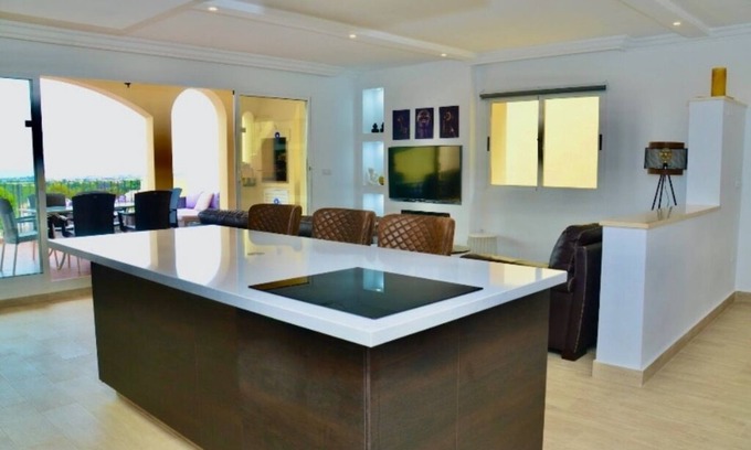 Diputación de Rincón de San Ginés Apartamento | Los Olivos Apartamento de 3 dormitorios, primera fila, wifi y vistas - La Manga Club Resort