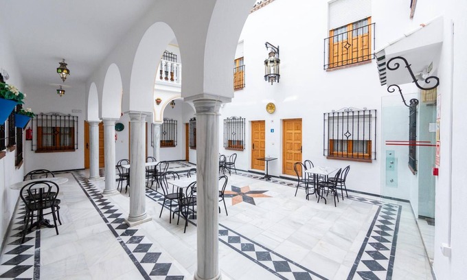 La Catedral Hotel | Los Omeyas Hotel