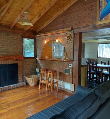Angostura Chalet De Esquí | Los Rododendros