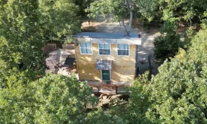 Eufaula Cabina | Lost Boys’ Treehouse Hideout