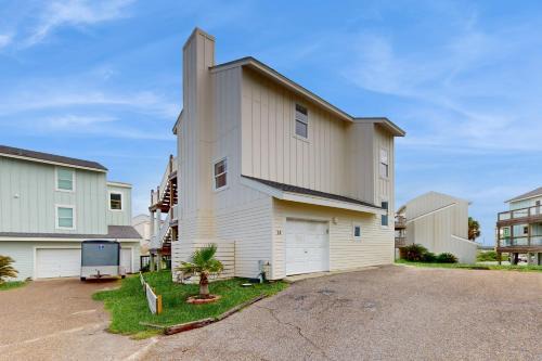Port Aransas Casa | Lost Colony Salty Shamrock