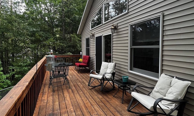 Wetmore Cabaña | Lost on the Lake-Cozy Cottage with a Lakeview