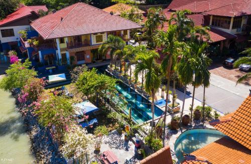 Tanjung Bungah Complejo | Lost Paradise Resort