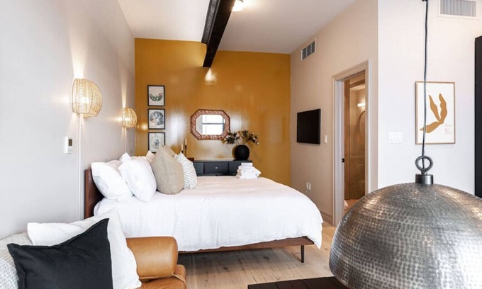 Stratford Apartamento | Lot 44: Wood Forbes Unit 3 (King)