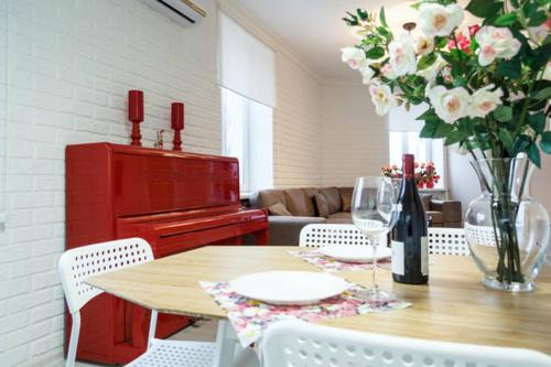 Mykolaiv Apartamento | Lotos for You Apartments 2, RED PIANO