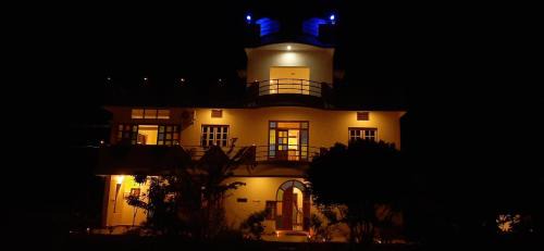Auroville Casa | Lotus Garden Guest House