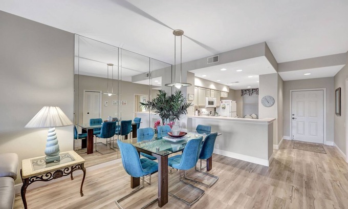 Tropical Cove Condominio | Lotus Leaf at Lexington CC Golf Village