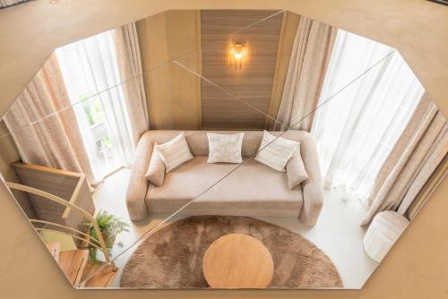 Centrale Markt Casa | Lotz - one-of-a-kind boutique center suite
