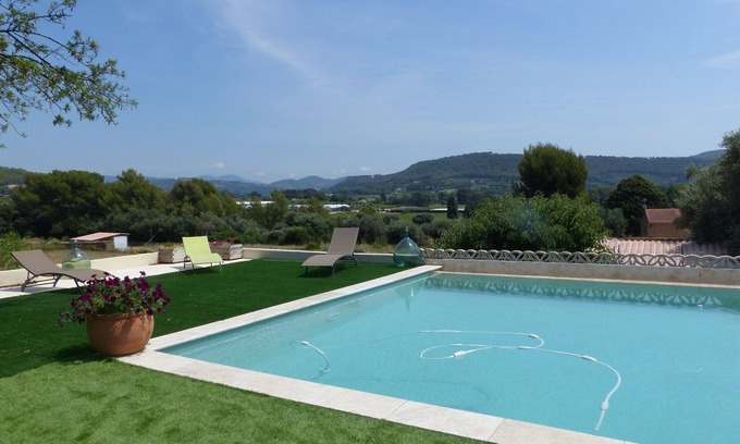 La Cadiere-d'Azur Casa | Sala Lou Bancaou en casa con piscina