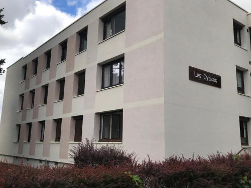 Nevers Apartamento | Loue Chambres vert bâtiment les cytises 11 ou 13 rue de la motte Nevers 58000