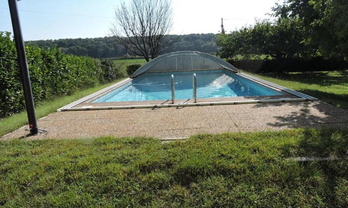 Cornillon-Confoux Casa | Loue haut de villa au calme piscine jardin arboré
