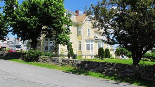 Louisbourg Cama Y Desayuno | Louisbourg Harbour Inn