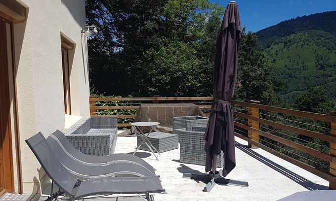 Borderes-Louron Apartamento | Louron Valley, views, peace and comfort
