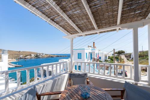 Loutra Apartamento | Loutra Kythnos Suites