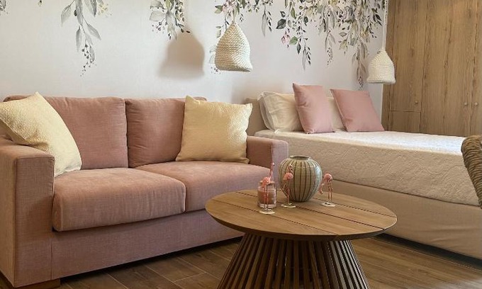 Loutraki Apartamento | Loutraki Flamingo Feather