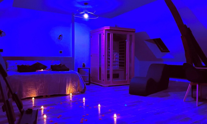 Chateau-Landon Apartamento | Love Room Le Chalet / Jacuzzi / Sauna