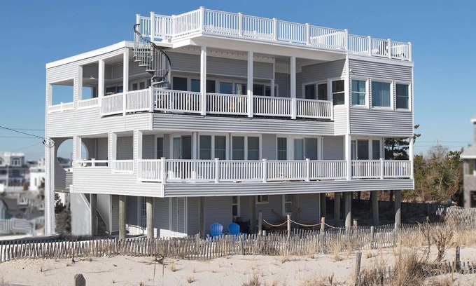 Loveladies Casa | Loveladies - ~ ~ LBI - Estupendo - Cinco / Seis Dormitorio - Oceanfront