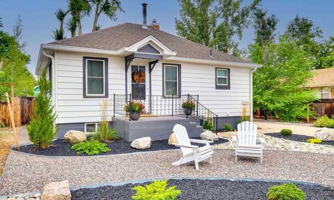 Loveland Casa | Loveland Retreat w/ Bicycles, Deck & Fire Pit!