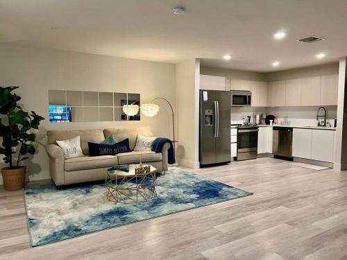 Ojus Apartamento | Lovely 1 bed condo with pool/wifi free parking