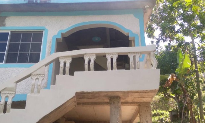 Ewarton Cabaña | Lovely 1-bed Cottage in St Catherine Jamaica