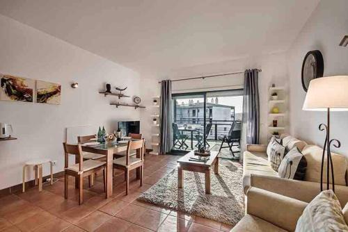 Telheiro Apartamento | Lovely 1 Bedroom Apartment in Resort with Pool