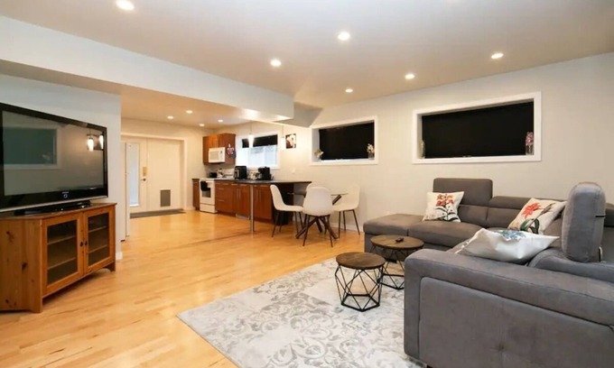 Victoria Apartamento | Lovely 1 Bedroom Suite Near Town